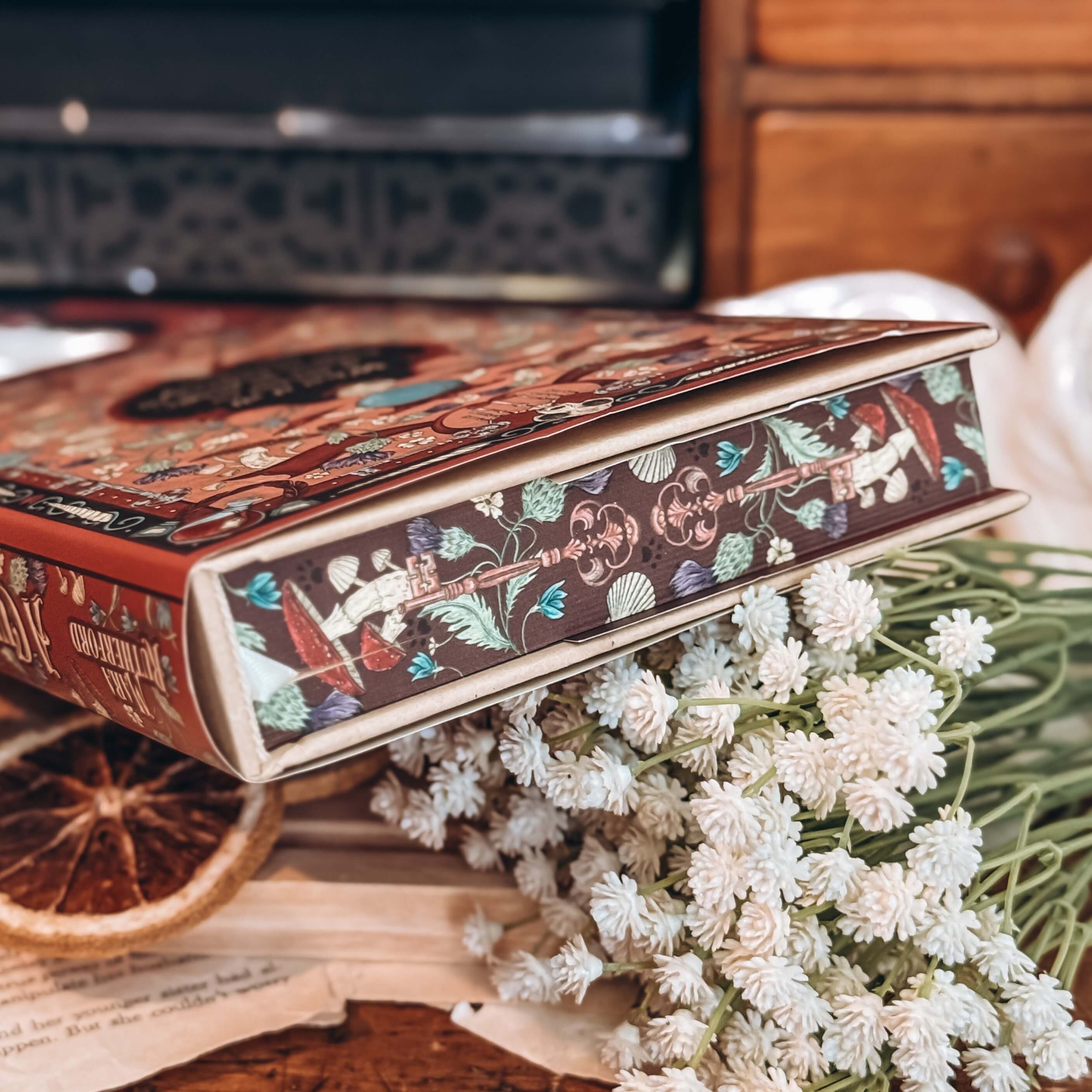 A Curious Kind of Magic (Exclusive OwlCrate Edition) - Image 8