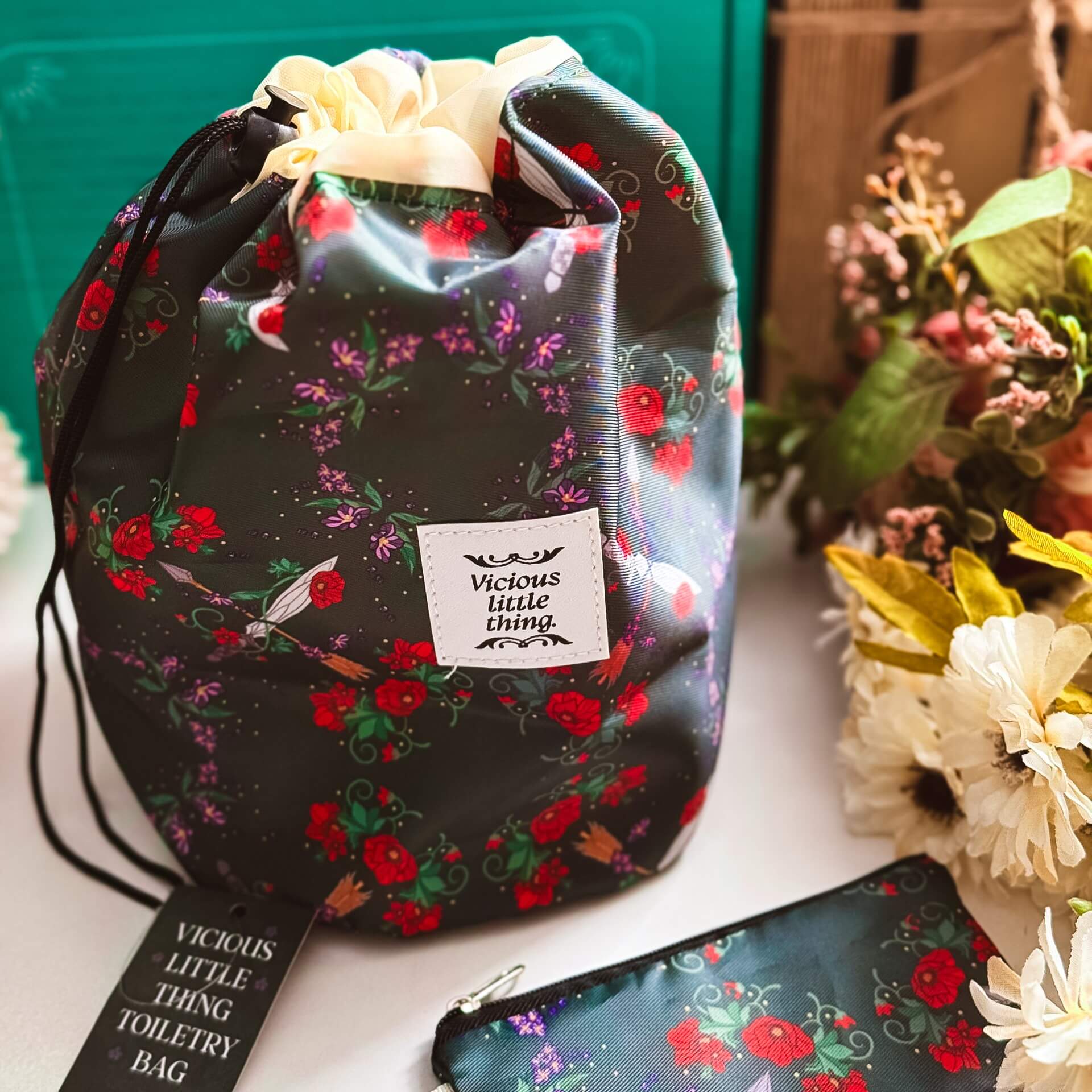 OwlCrate 'DECEPTION AND DESIRE' Box - Image 7